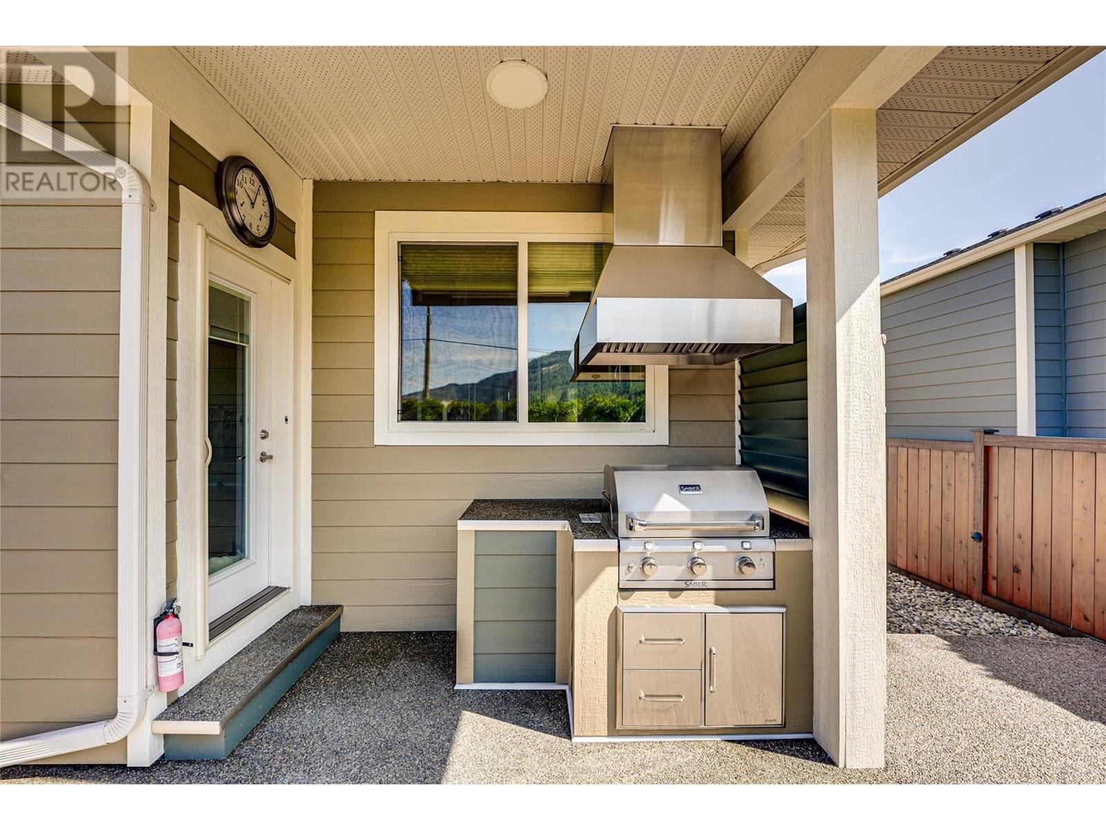 2367 Oglow Drive, Armstrong