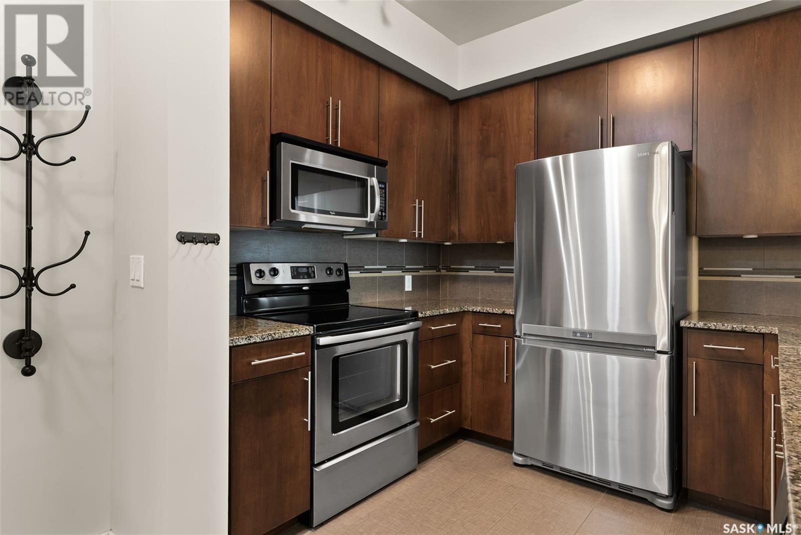 Photo 2 of 206 2313 Montreal Street, Regina SK