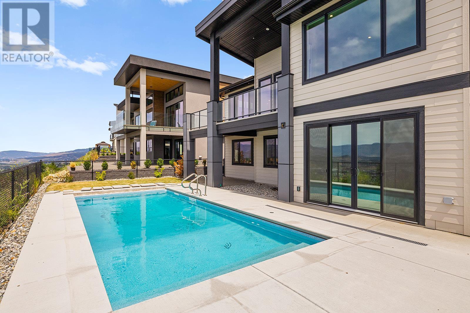 Photo 10 of 1154 Lone Pine Drive, Kelowna BC