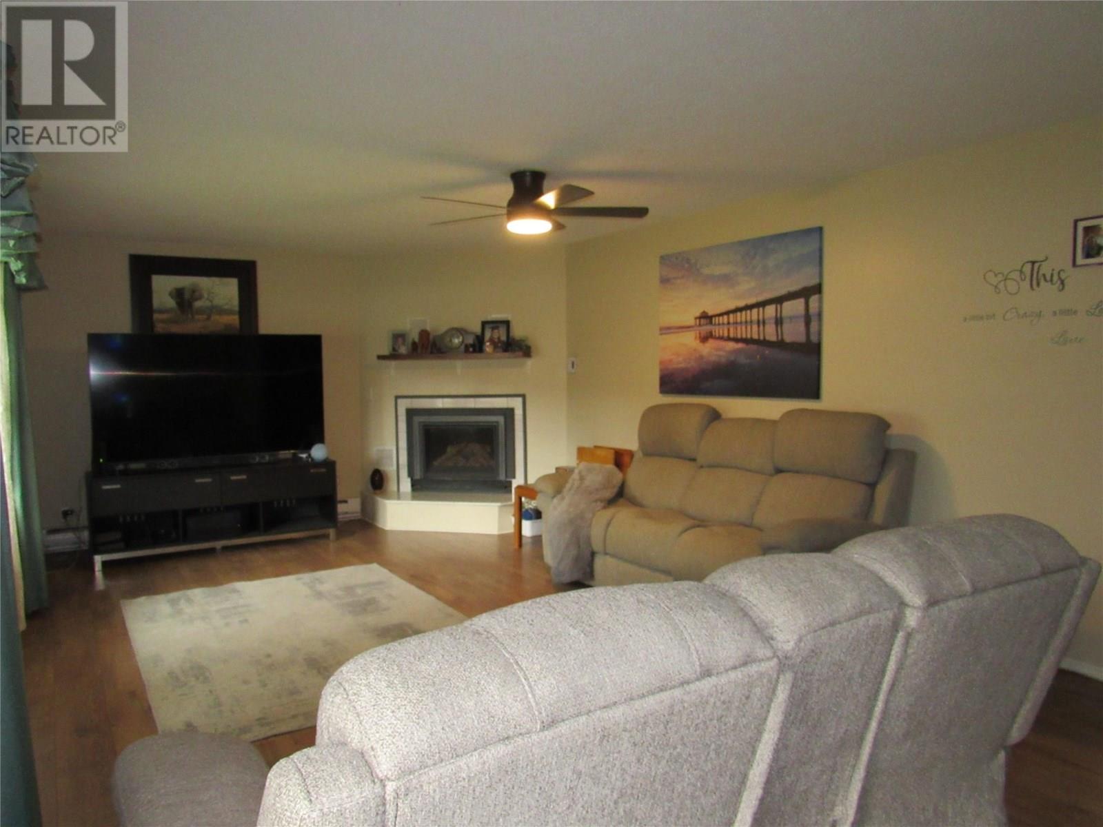 1755 COLUMBIA GARDENS Road, Fruitvale