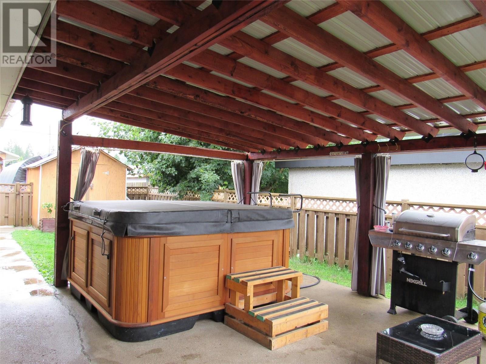 1755 COLUMBIA GARDENS Road, Fruitvale