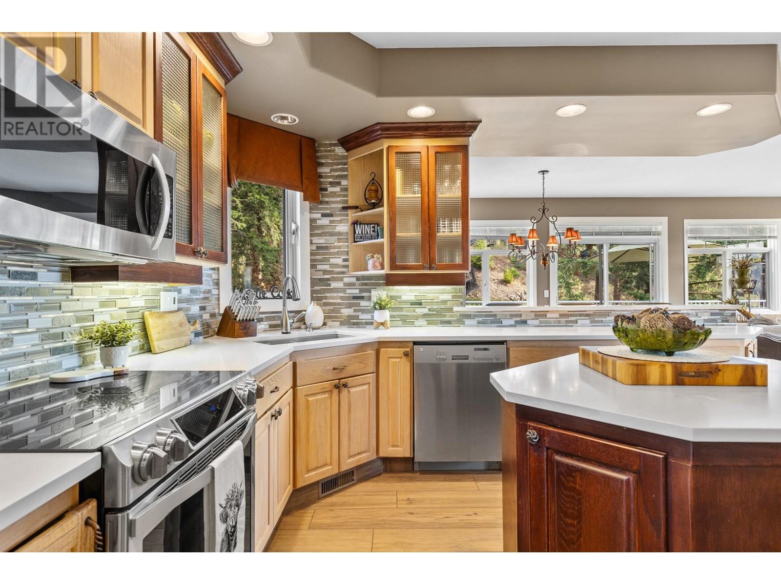  1831 Horizon Drive, West Kelowna