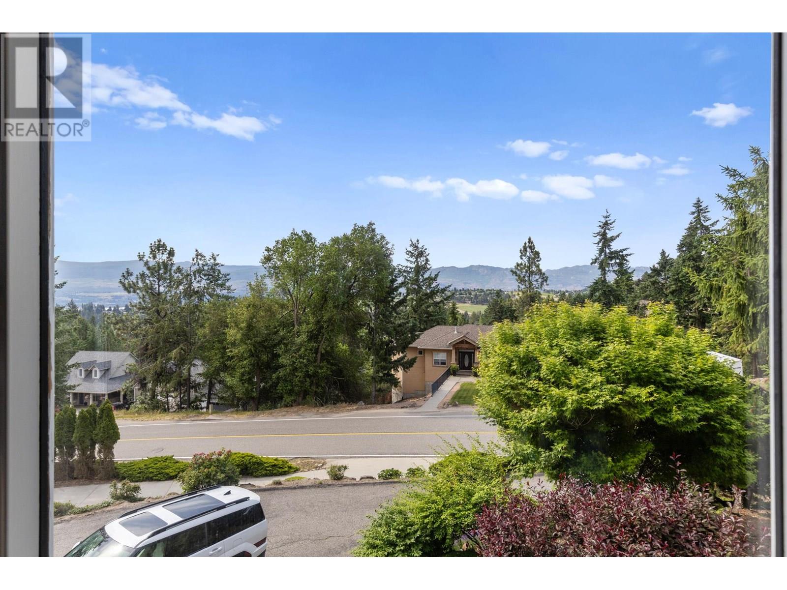  1831 Horizon Drive, West Kelowna