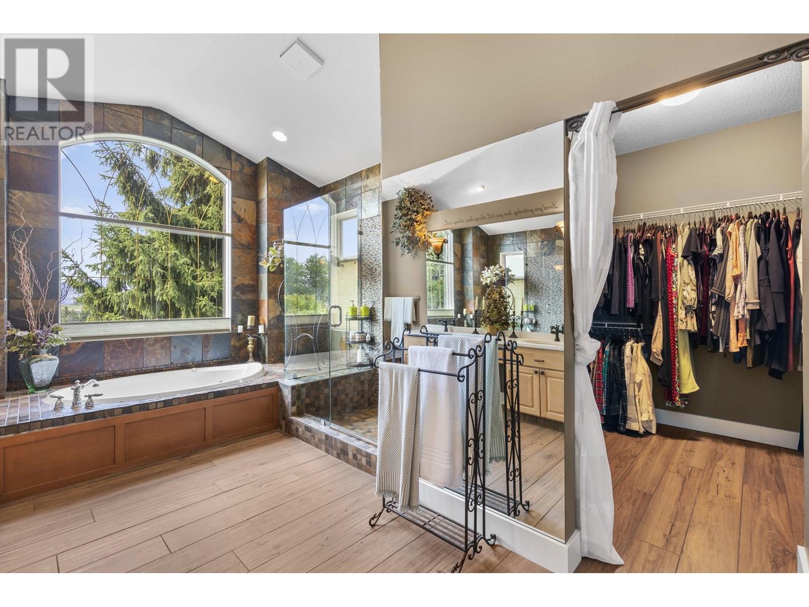  1831 Horizon Drive, West Kelowna