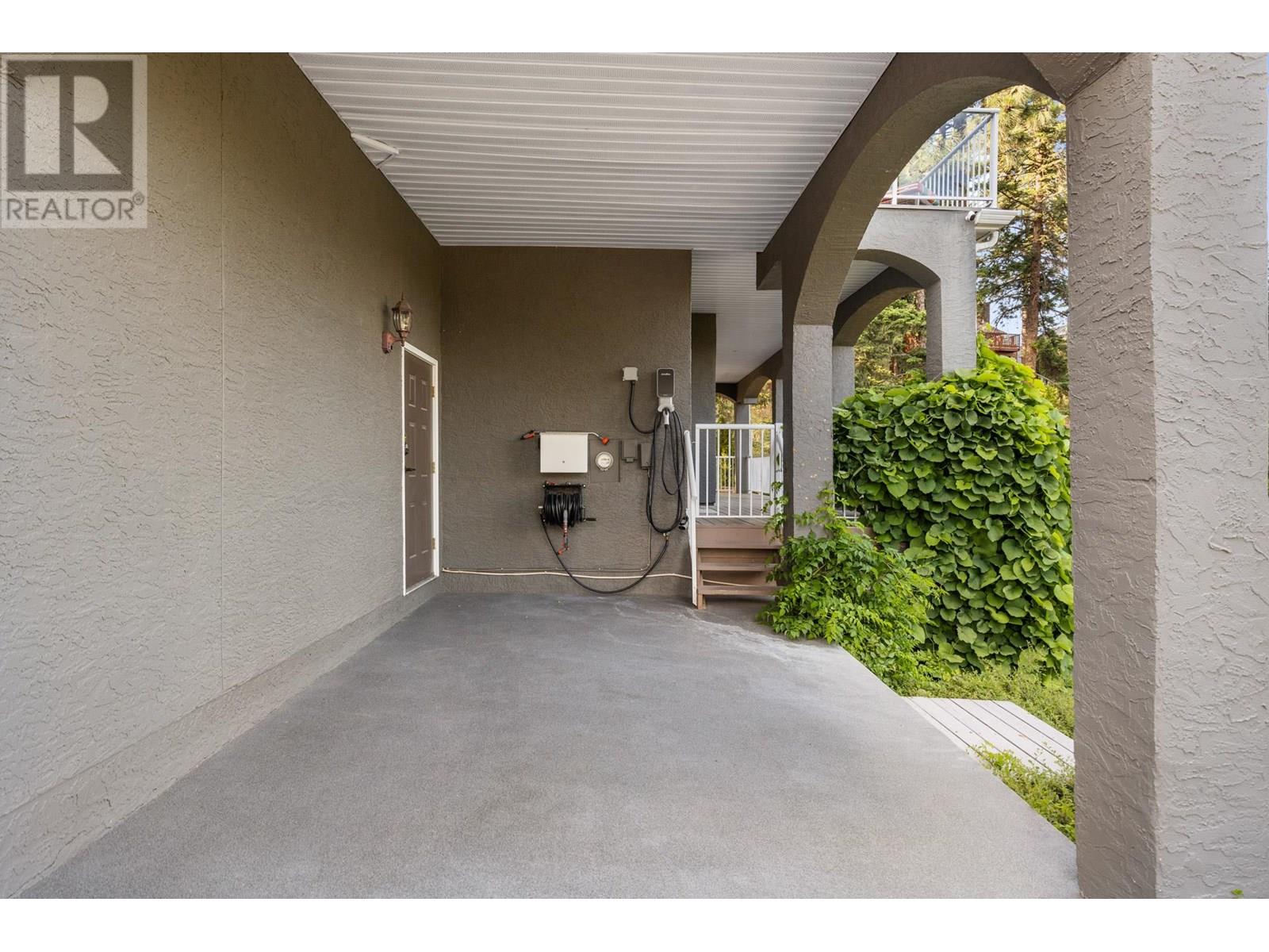  1831 Horizon Drive, West Kelowna