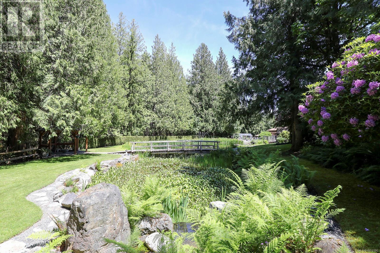 Photo 37 of 970 Mclean Rd, Qualicum Beach BC