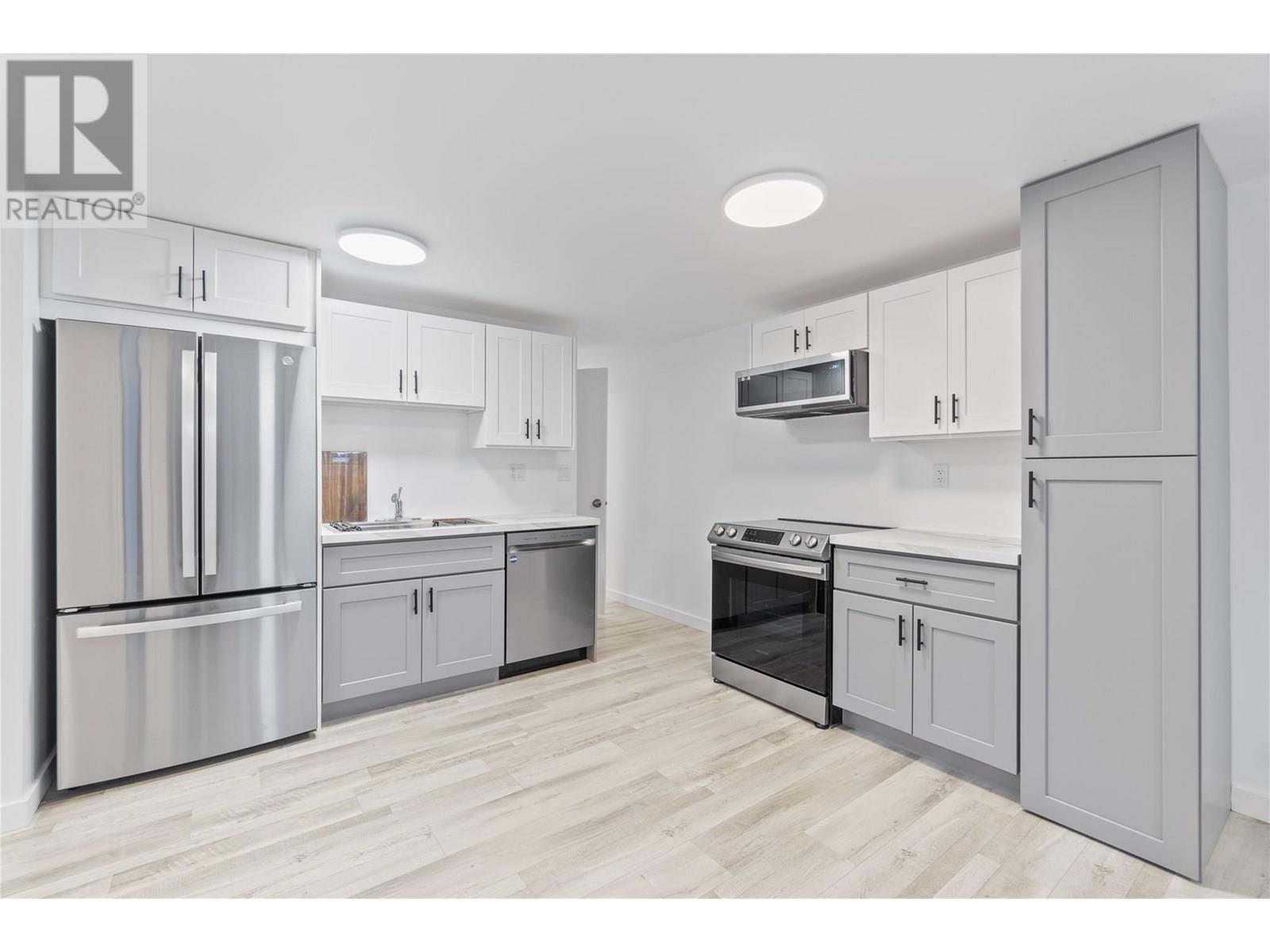 Photo 8 of 4061 11 Avenue Ne Unit 10, Salmon Arm BC