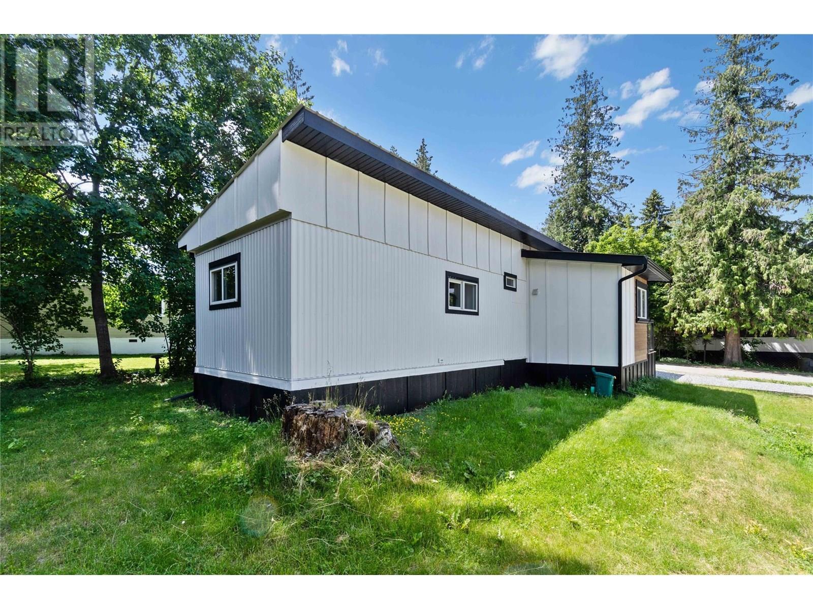 Photo 38 of 4061 11 Avenue Ne Unit 10, Salmon Arm BC