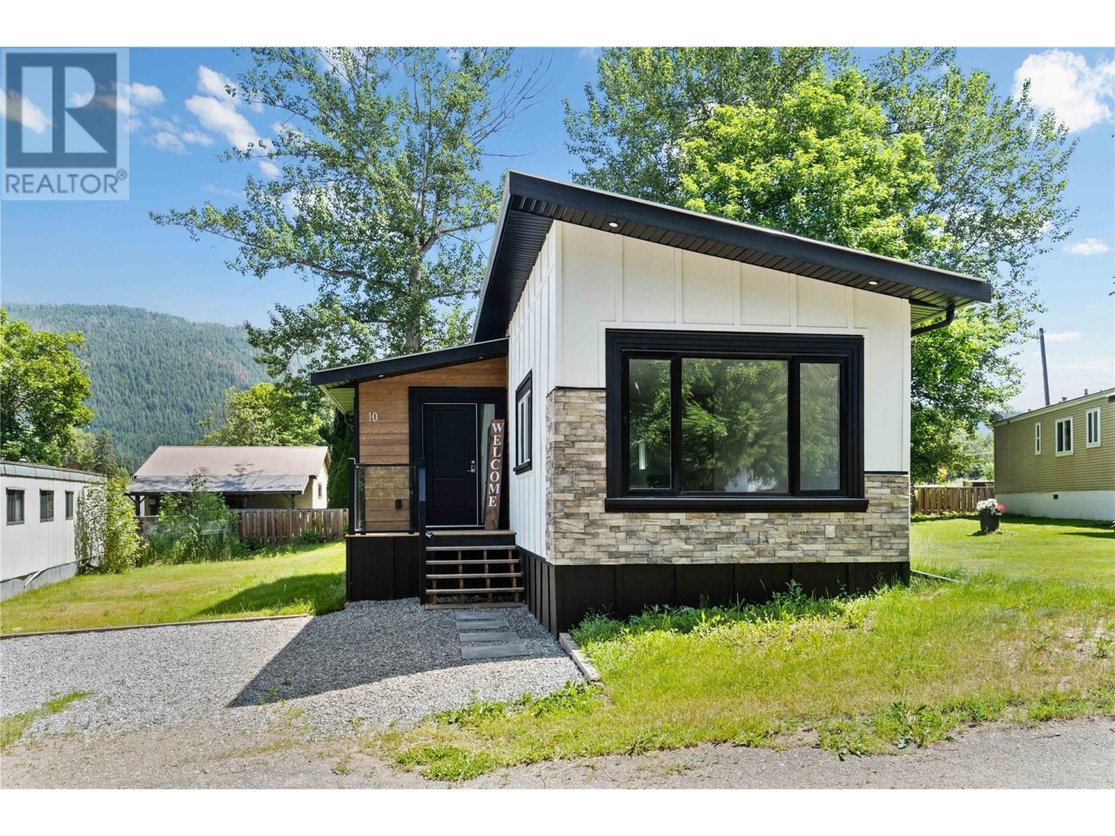 Photo 32 of 4061 11 Avenue Ne Unit 10, Salmon Arm BC