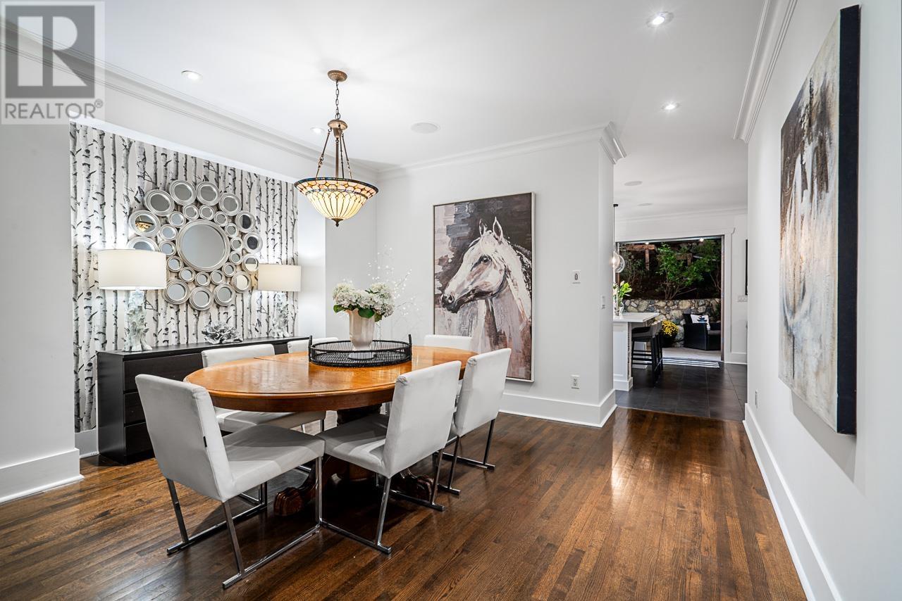 3394 MAHON AVENUE, North Vancouver