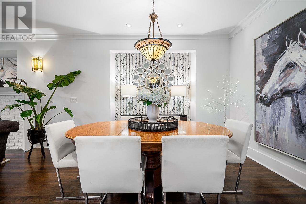 3394 MAHON AVENUE, North Vancouver