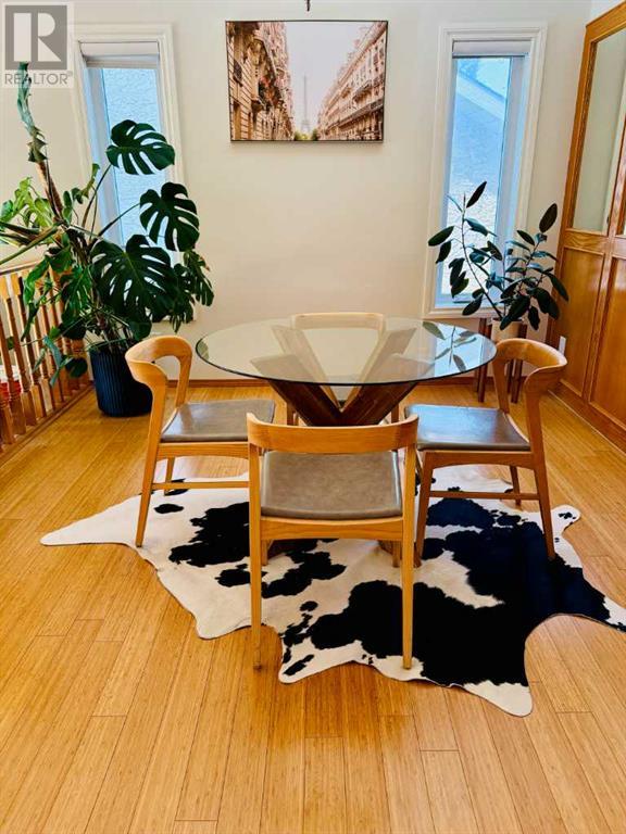 Single Family House for Sale in  Edgepark Way NW Edgemont Calgary 