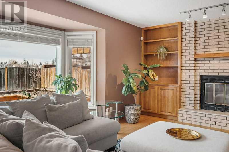 Single Family House for Sale in  Edgepark Way NW Edgemont Calgary 