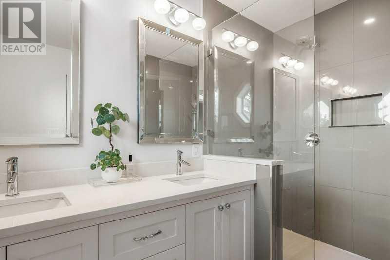 Single Family House for Sale in  Edgepark Way NW Edgemont Calgary 