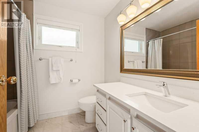 Single Family House for Sale in  Edgepark Way NW Edgemont Calgary 
