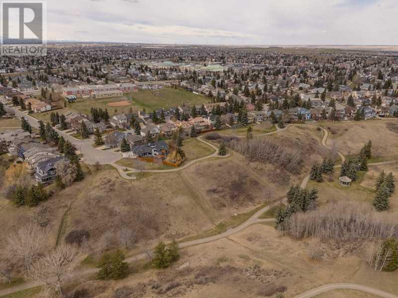 Single Family House for Sale in  Edgepark Way NW Edgemont Calgary 