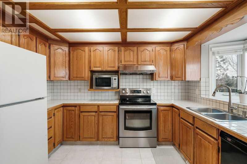 Single Family House for Sale in  Edgepark Way NW Edgemont Calgary 