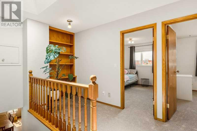 Single Family House for Sale in  Edgepark Way NW Edgemont Calgary 