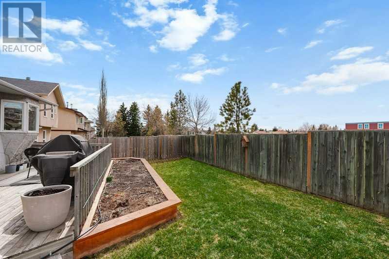 Single Family House for Sale in  Edgepark Way NW Edgemont Calgary 