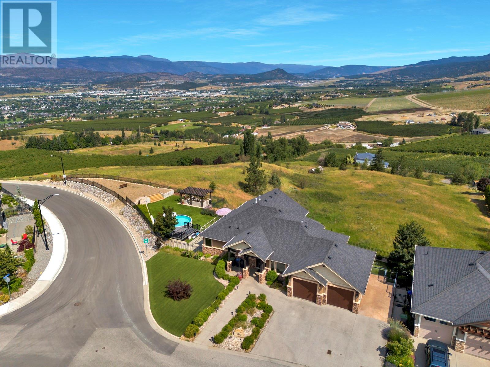 Photo 17 of 1830 Birkdale Avenue, Kelowna BC