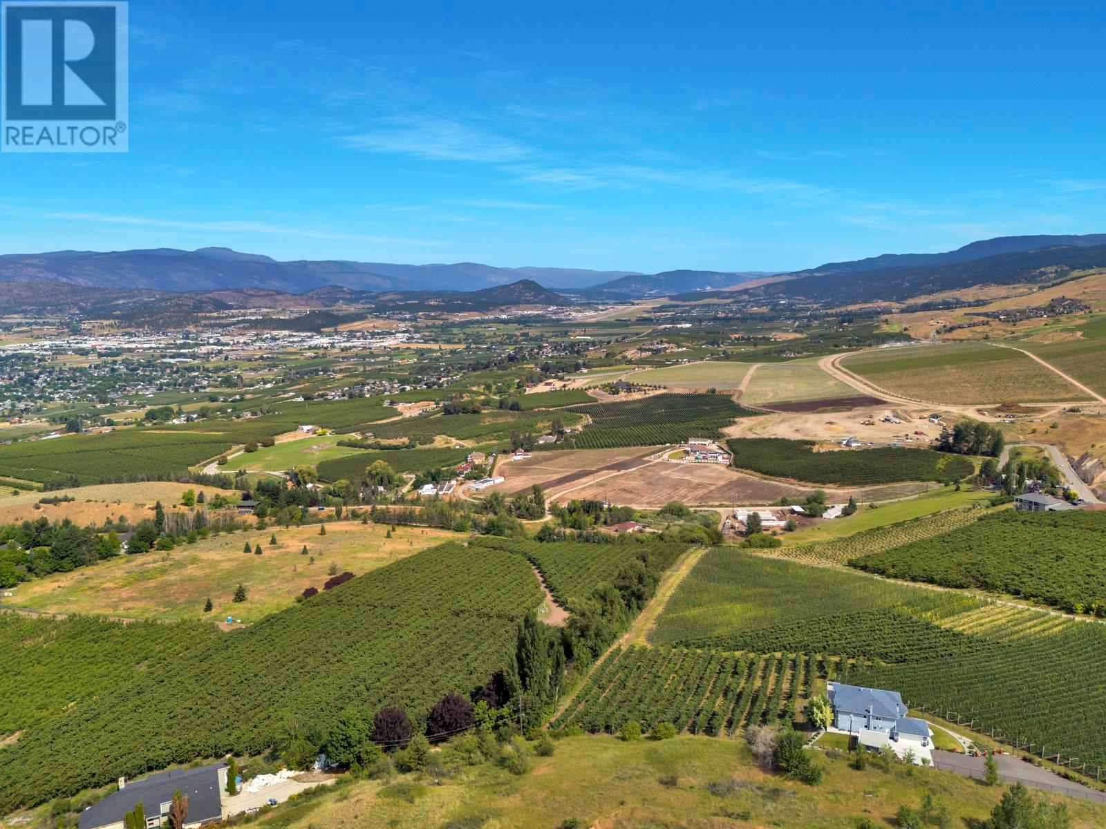 Photo 9 of 1830 Birkdale Avenue, Kelowna BC