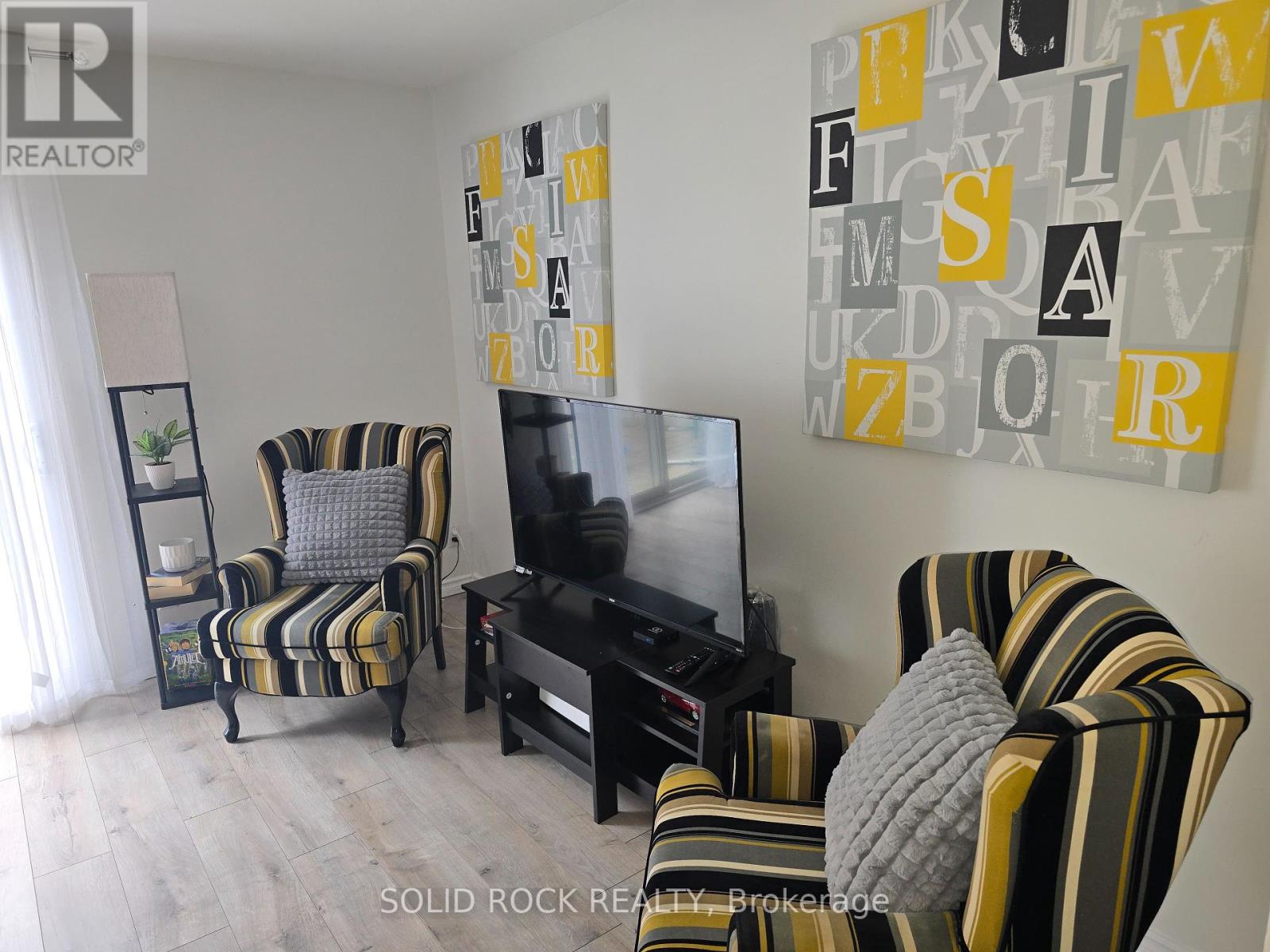 Photo 33 of 9 740 Morin Street N, Ottawa ON