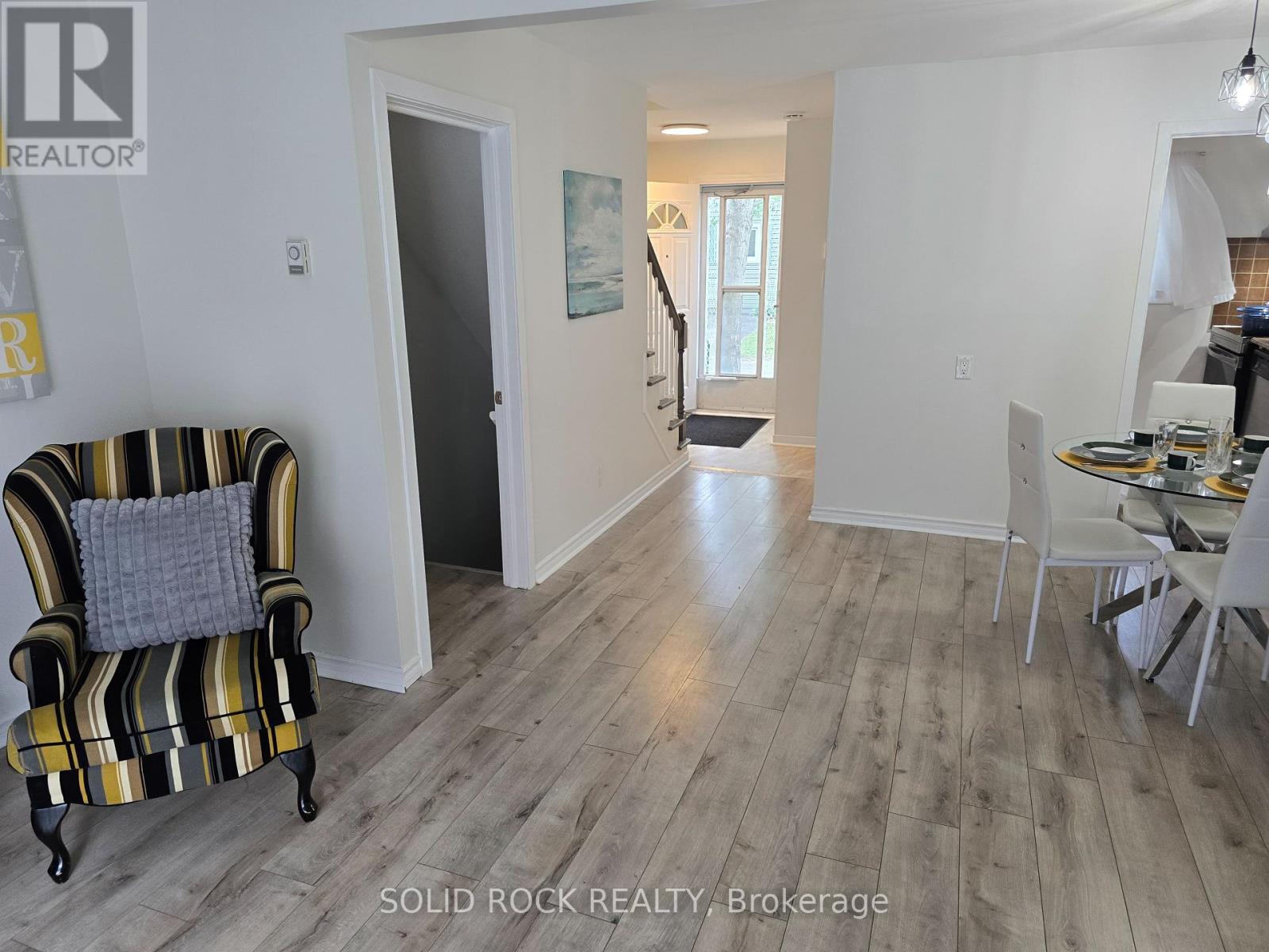 Photo 20 of 9 740 Morin Street N, Ottawa ON