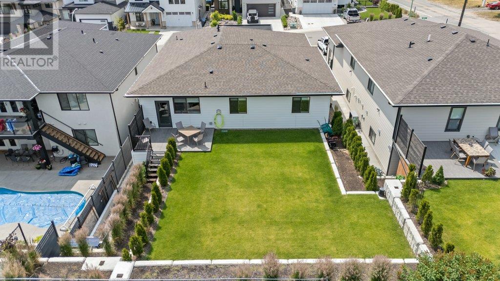  712 Lake Court, West Kelowna