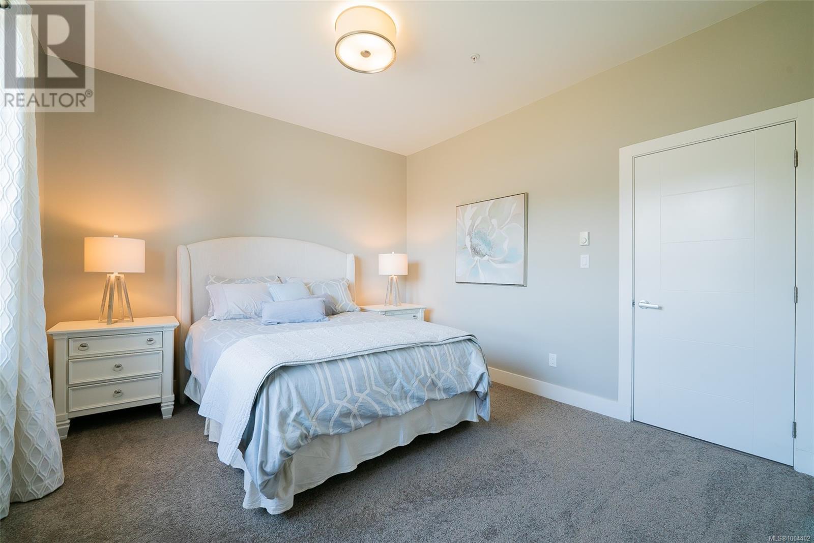 304 104 Esplanade St, Nanaimo