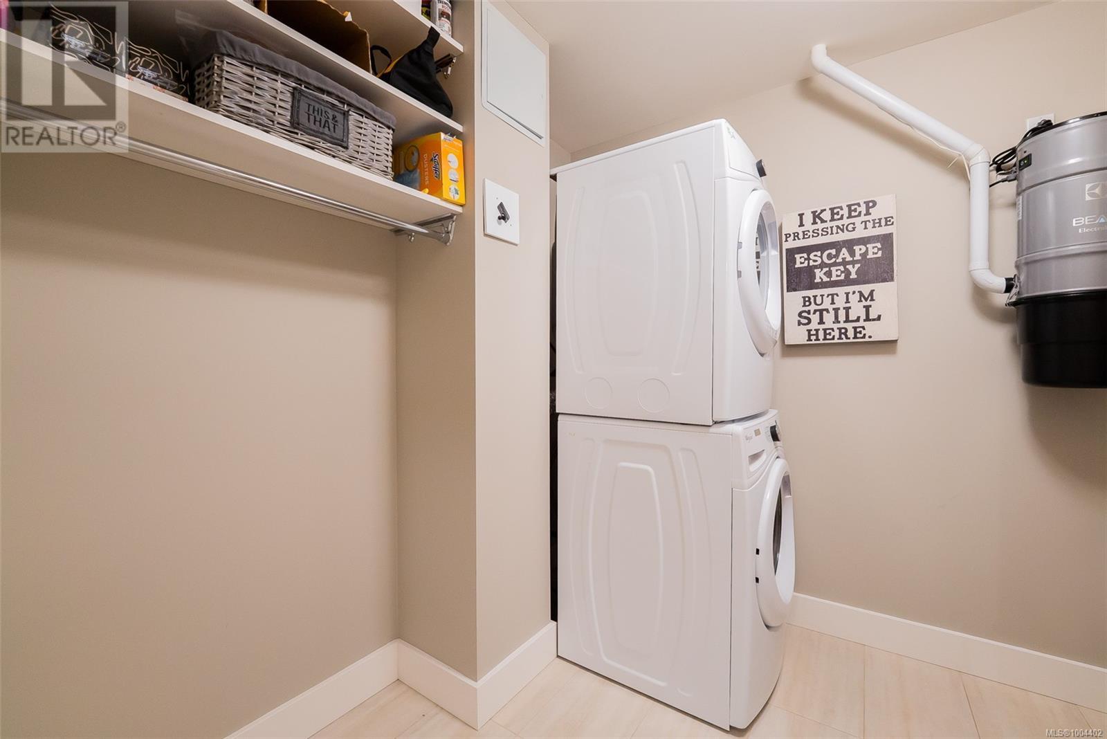 304 104 Esplanade St, Nanaimo
