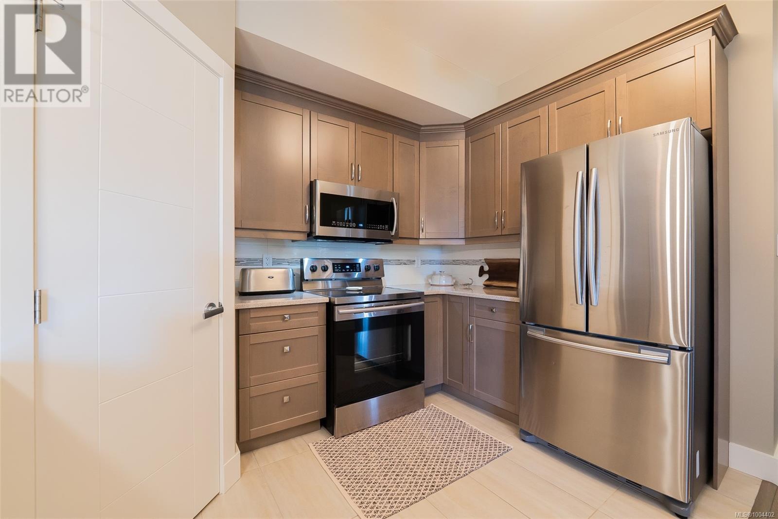 304 104 Esplanade St, Nanaimo