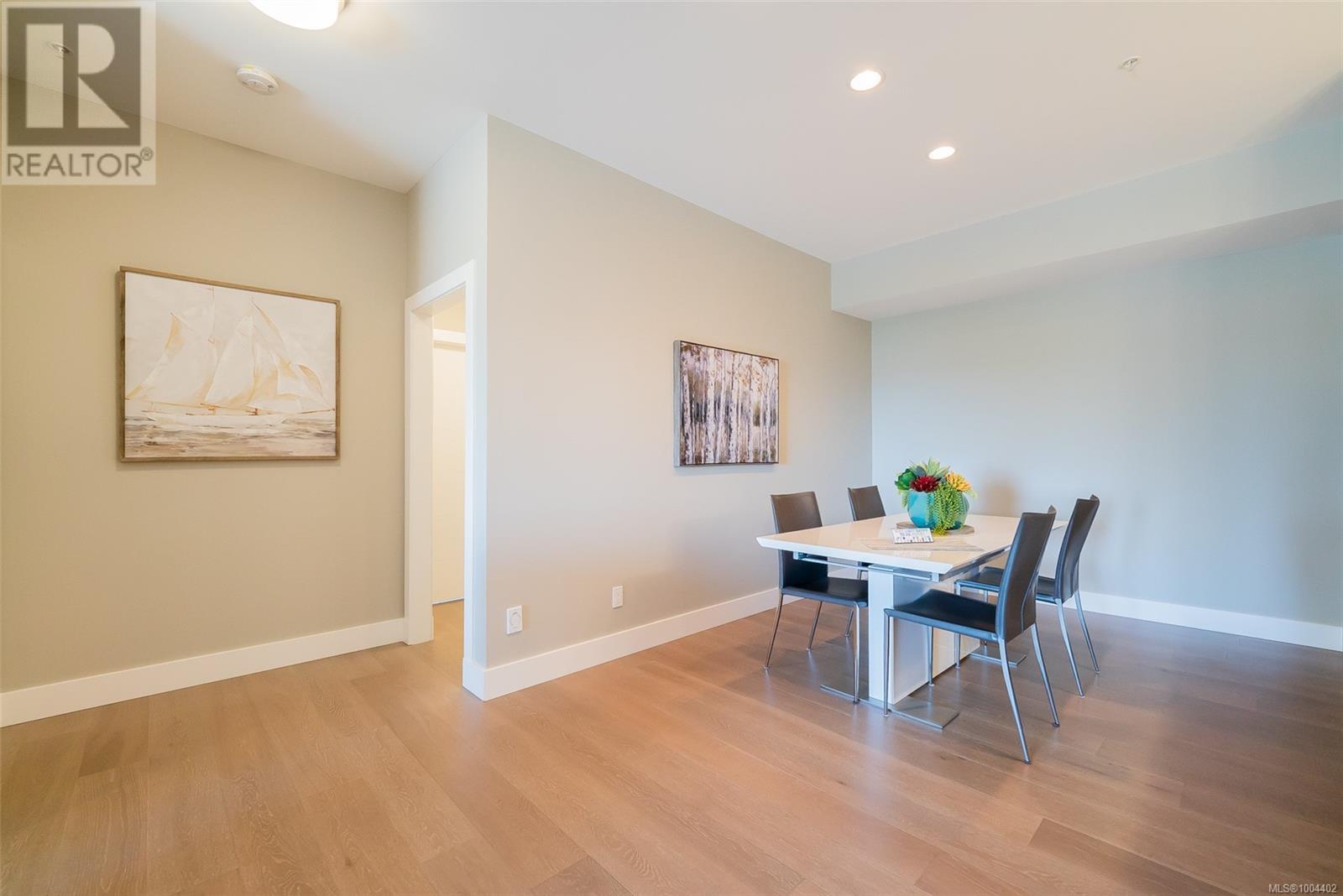 304 104 Esplanade St, Nanaimo