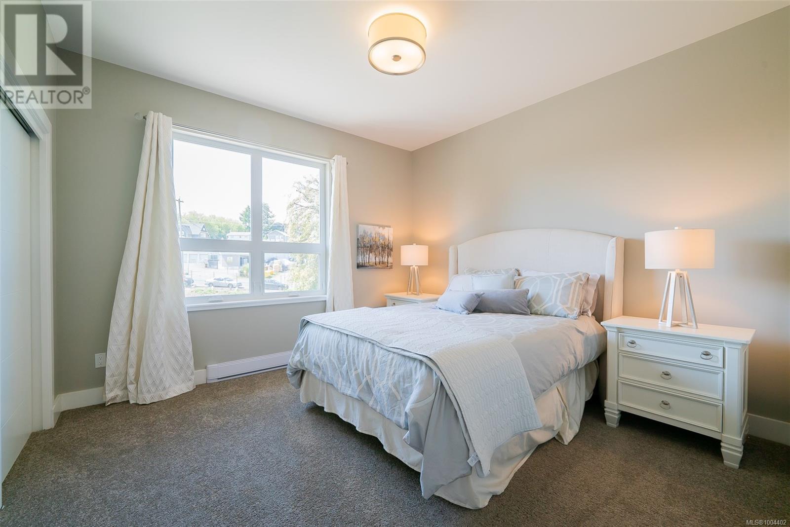 304 104 Esplanade St, Nanaimo