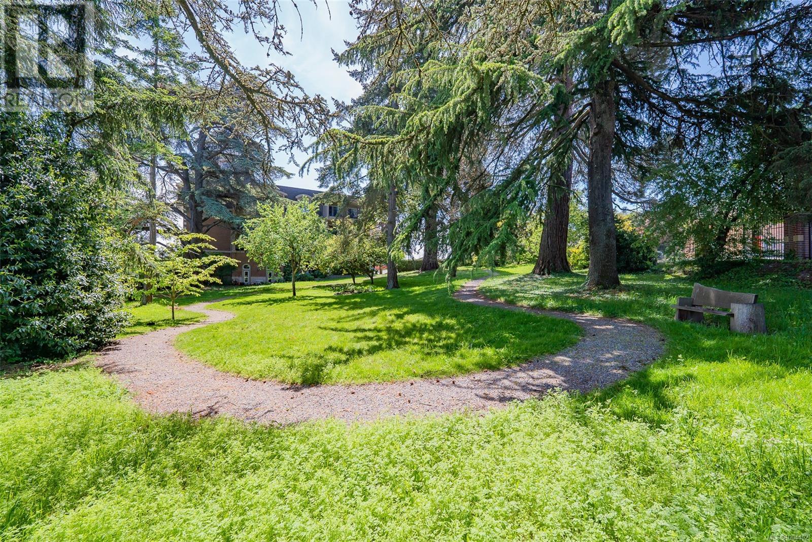304 104 Esplanade St, Nanaimo