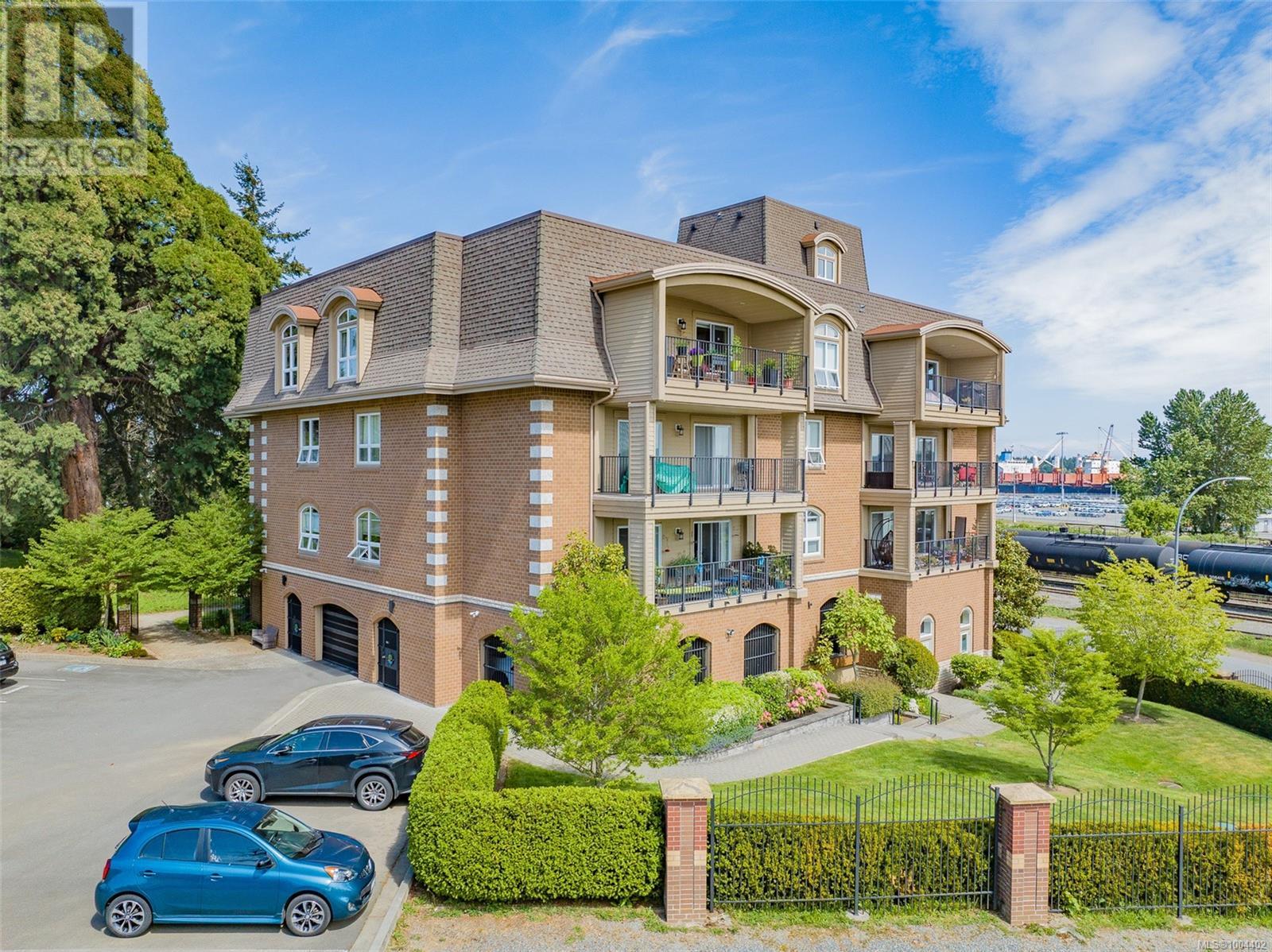 304 104 Esplanade St, Nanaimo