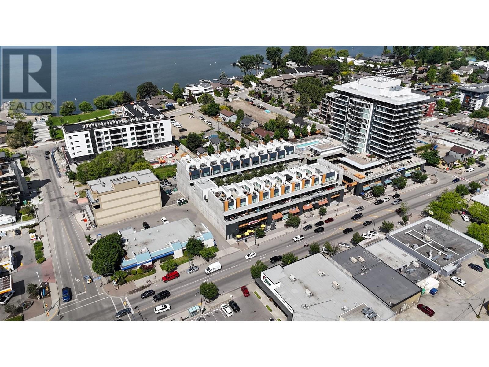102 3030 Pandosy Street, Kelowna