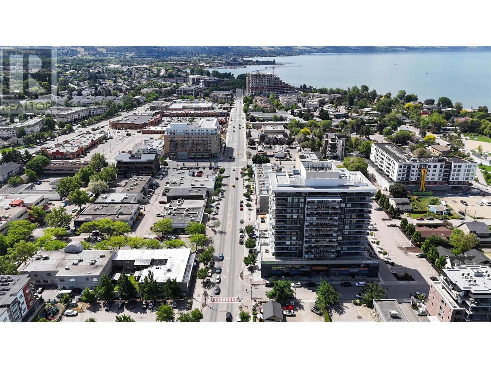 102 3030 Pandosy Street, Kelowna