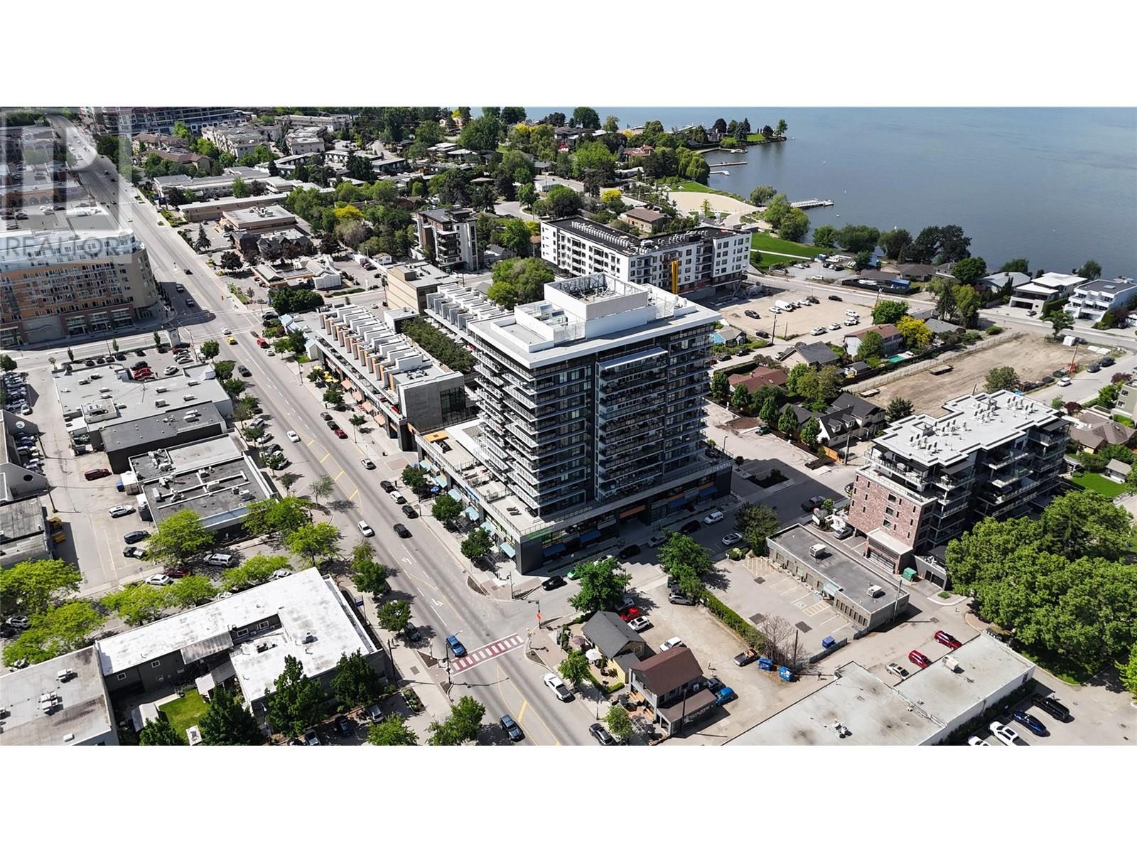 102 3030 Pandosy Street, Kelowna