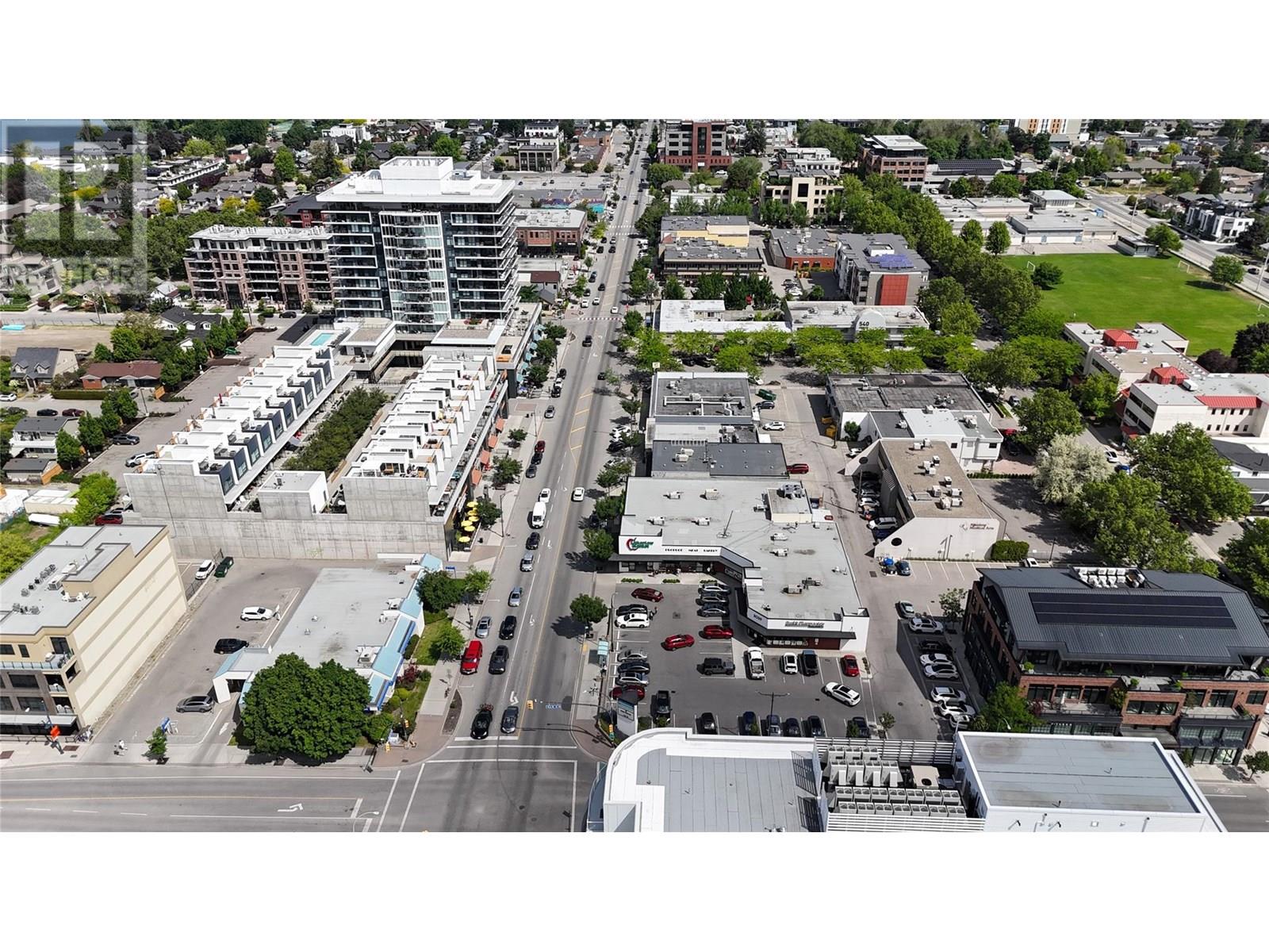 102 3030 Pandosy Street, Kelowna