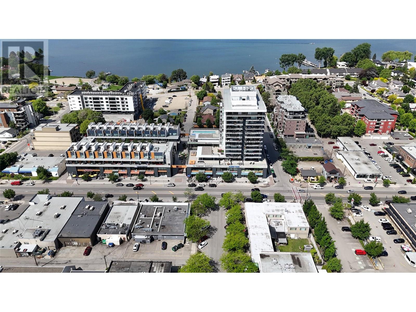 102 3030 Pandosy Street, Kelowna