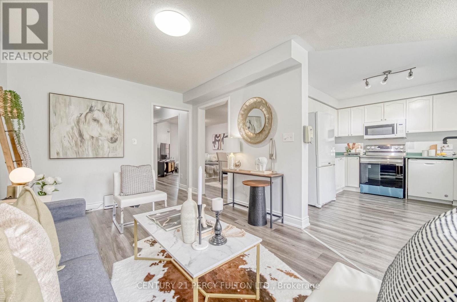 Photo 17 of 177 Wilkins Crescent, Clarington ON
