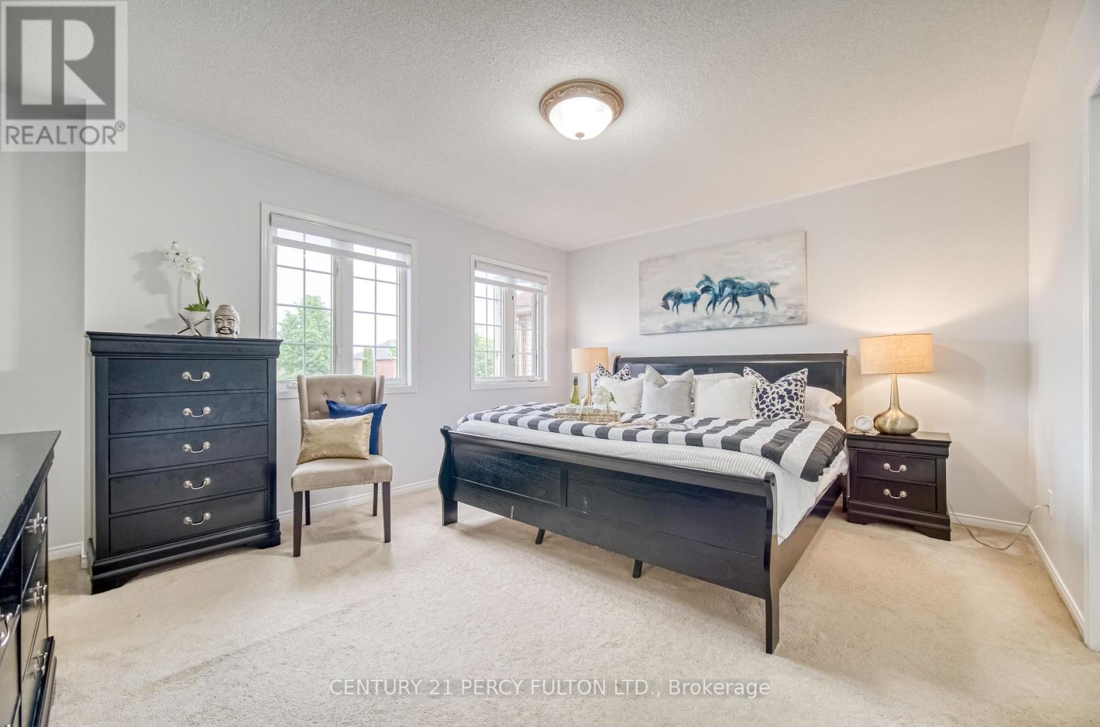 Photo 39 of 177 Wilkins Crescent, Clarington ON