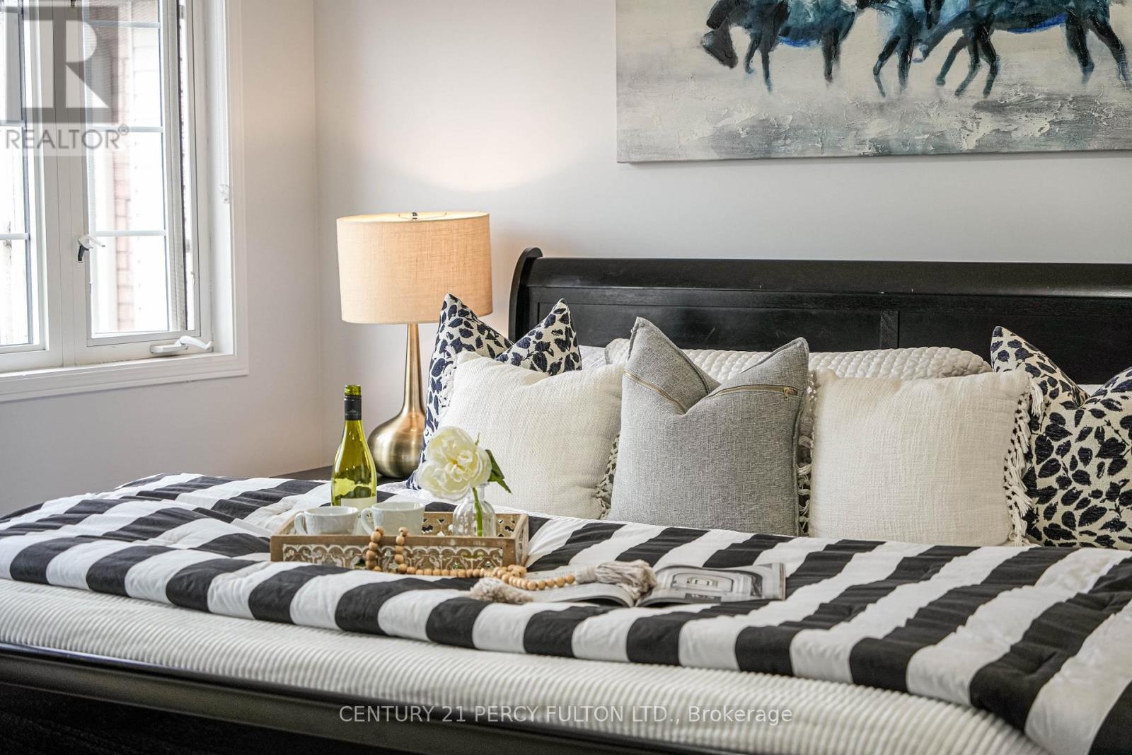 Photo 16 of 177 Wilkins Crescent, Clarington ON