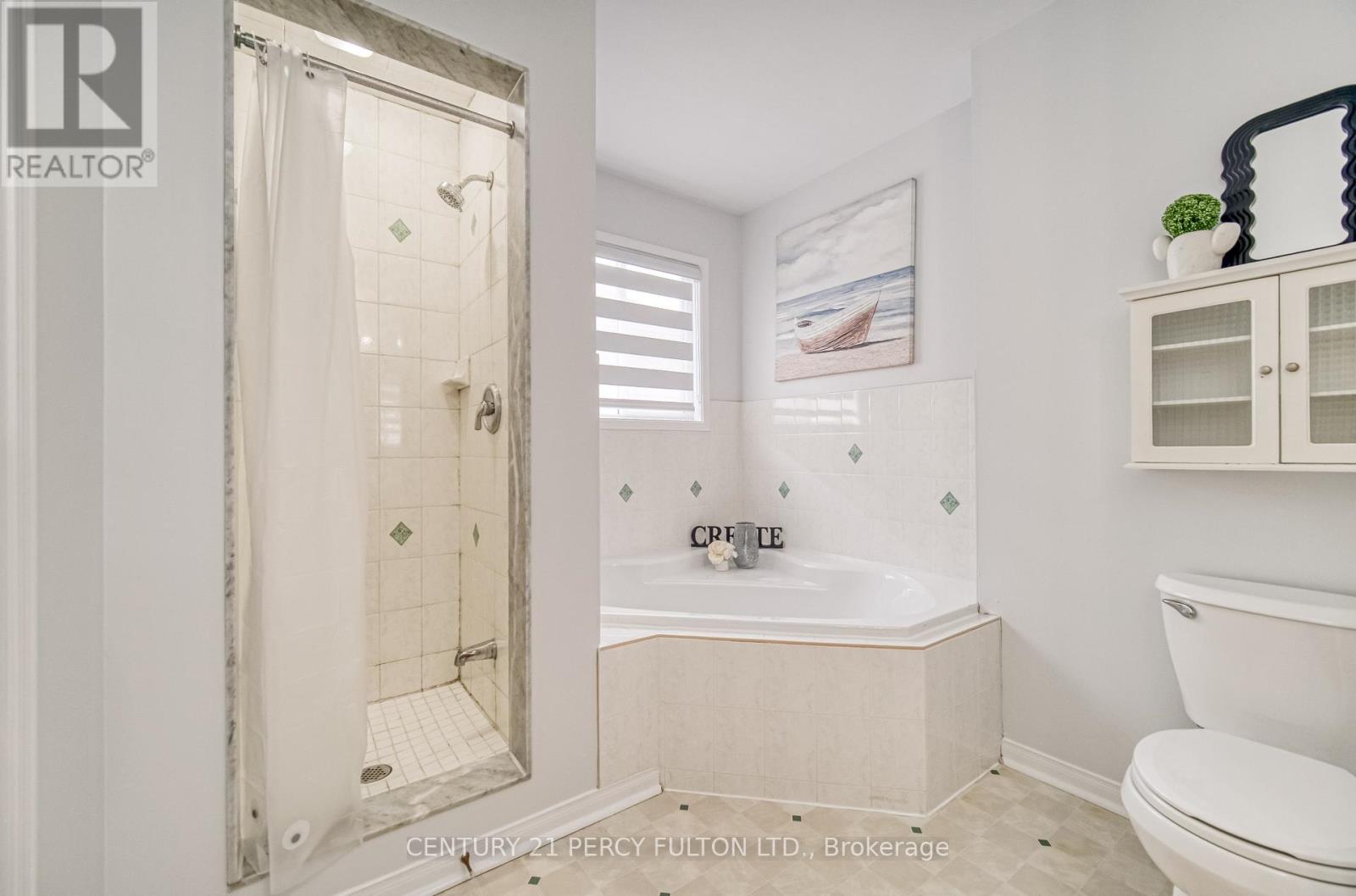 Photo 28 of 177 Wilkins Crescent, Clarington ON