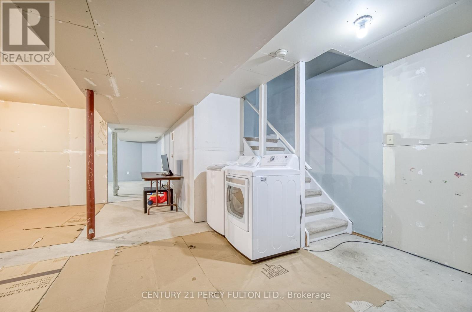 Photo 18 of 177 Wilkins Crescent, Clarington ON