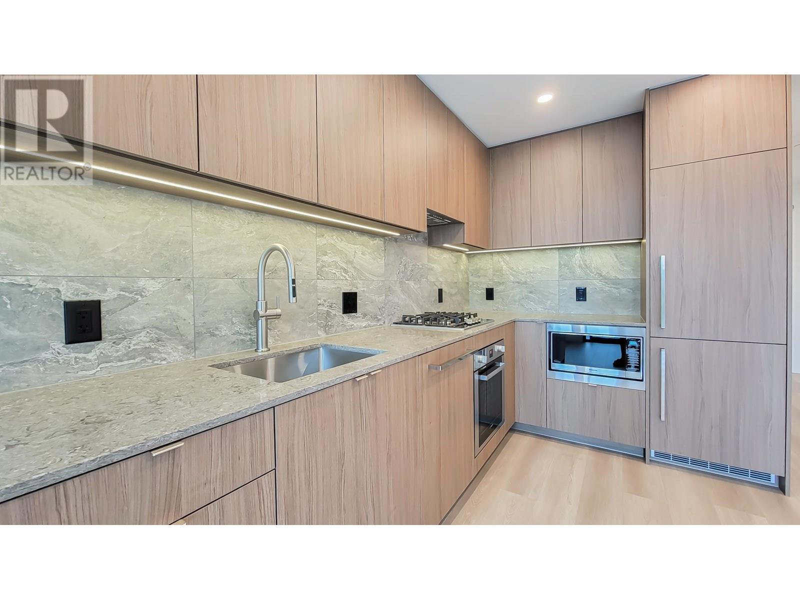 Photo 1 of 801 626 Claremont Street, Coquitlam BC