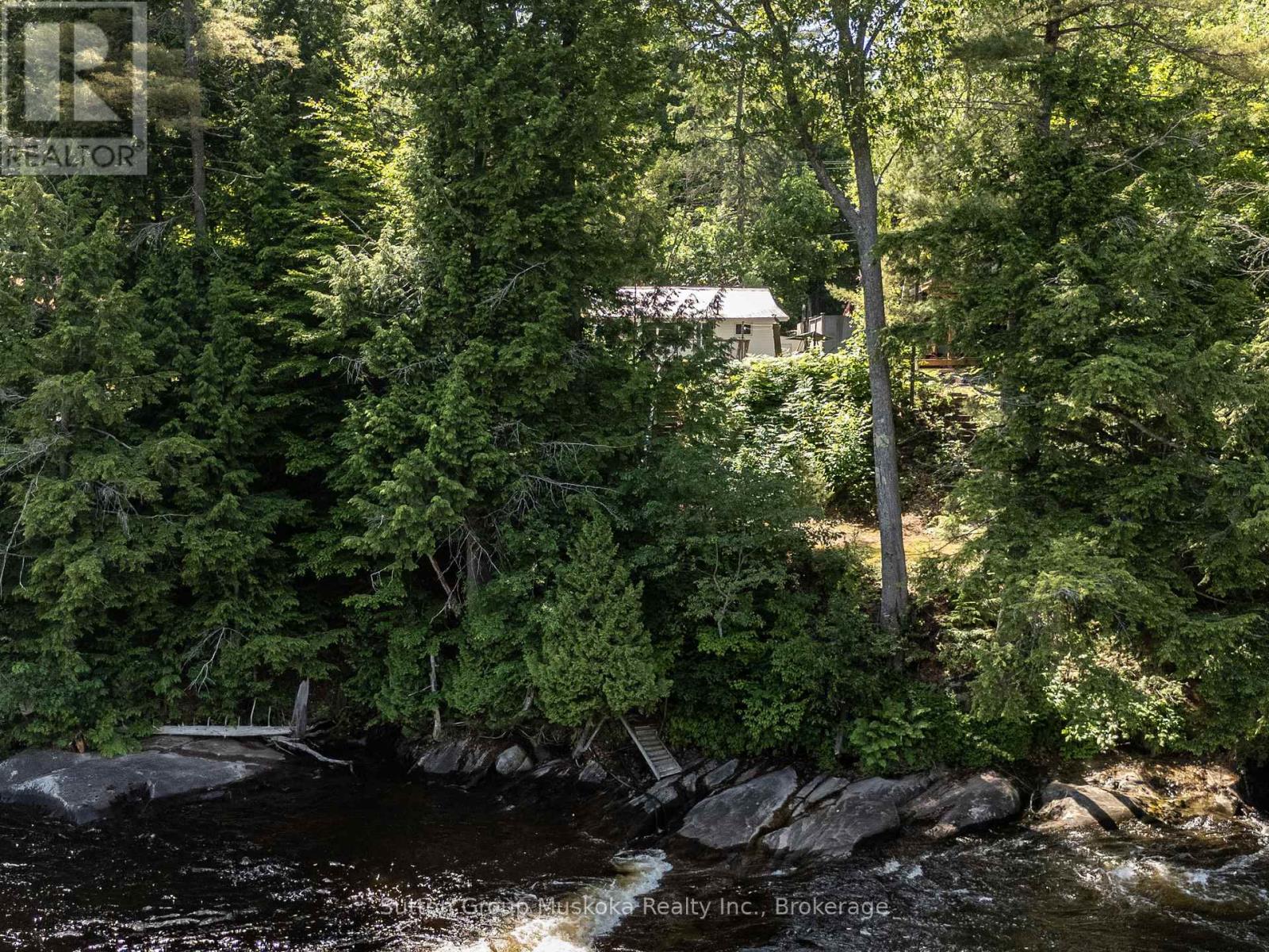 Photo 37 of 726 Muskoka Rd 10 Road, Huntsville ON