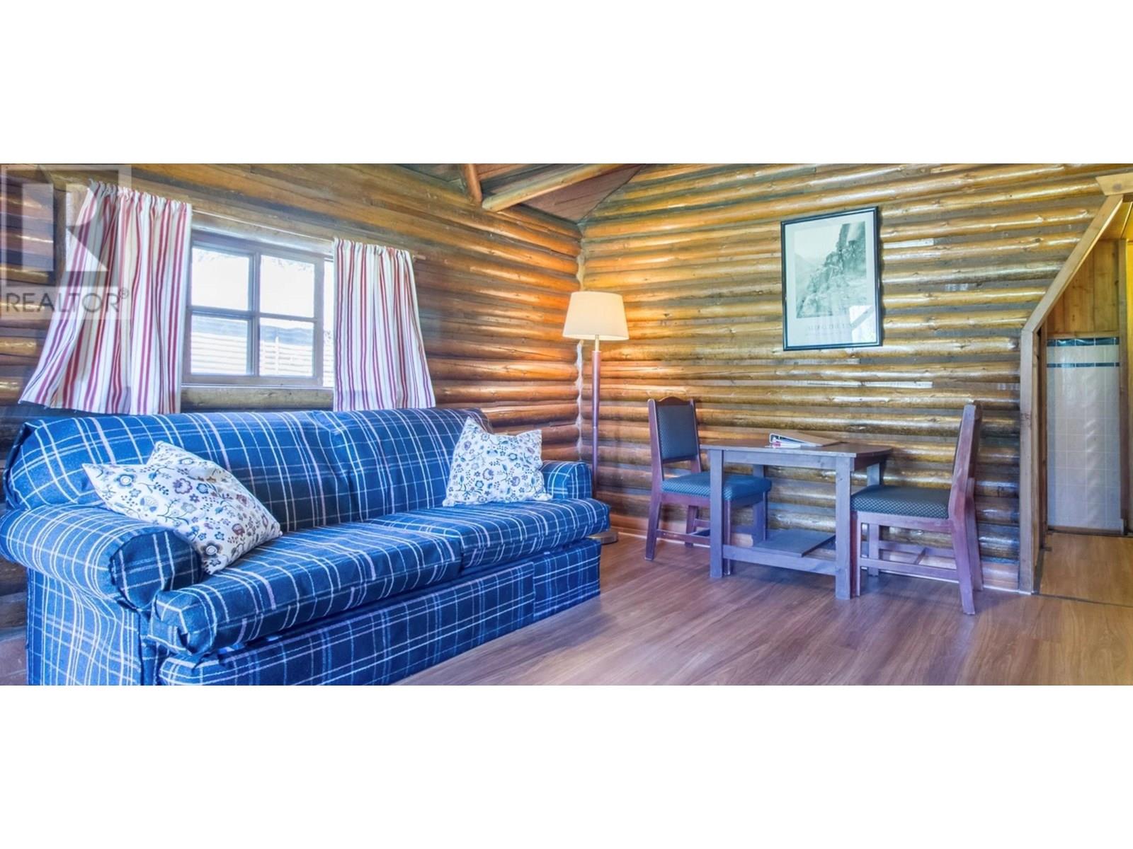  9500 Highway 93 Other South, Spillimacheen