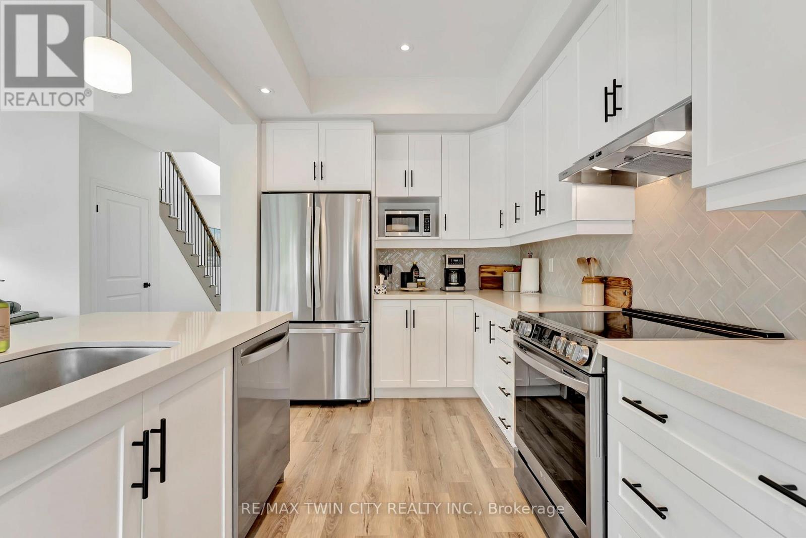 Single Family House for Sale in  SOUTHAM LANE Hamilton (Mountview) 