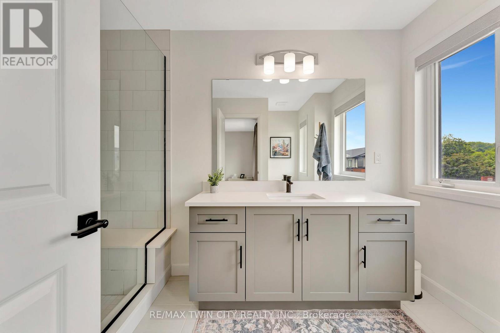 Single Family House for Sale in  SOUTHAM LANE Hamilton (Mountview) 